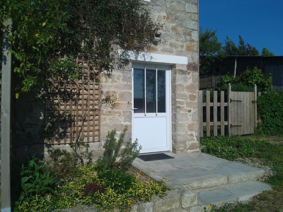 Logement Renove Proche Foret Baud 外观 照片